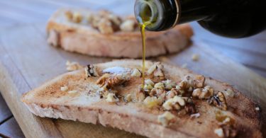 HOW TO CHOOSE THE BEST EXTRA VIRGIN OLIVE OIL